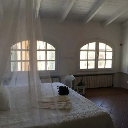 Semesterbostad Casa Lilla *
